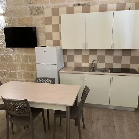 Bed & Breakfast Principe Amedeo Trani